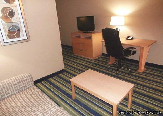 Hotel Comfort Kansas / Airport